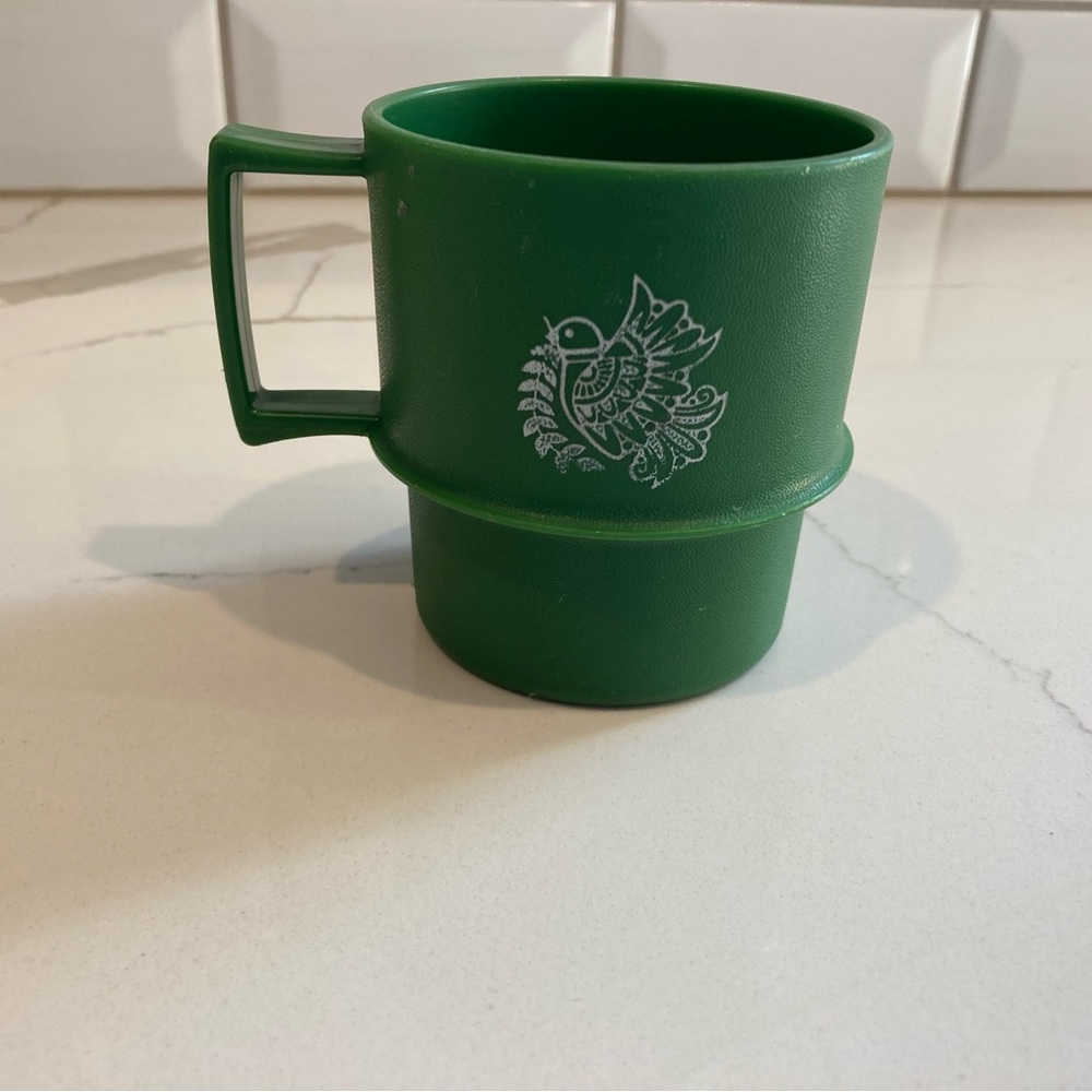 Vintage Green Dove Plastic Tupperware Cup Mug retro Handle stackable set of 1